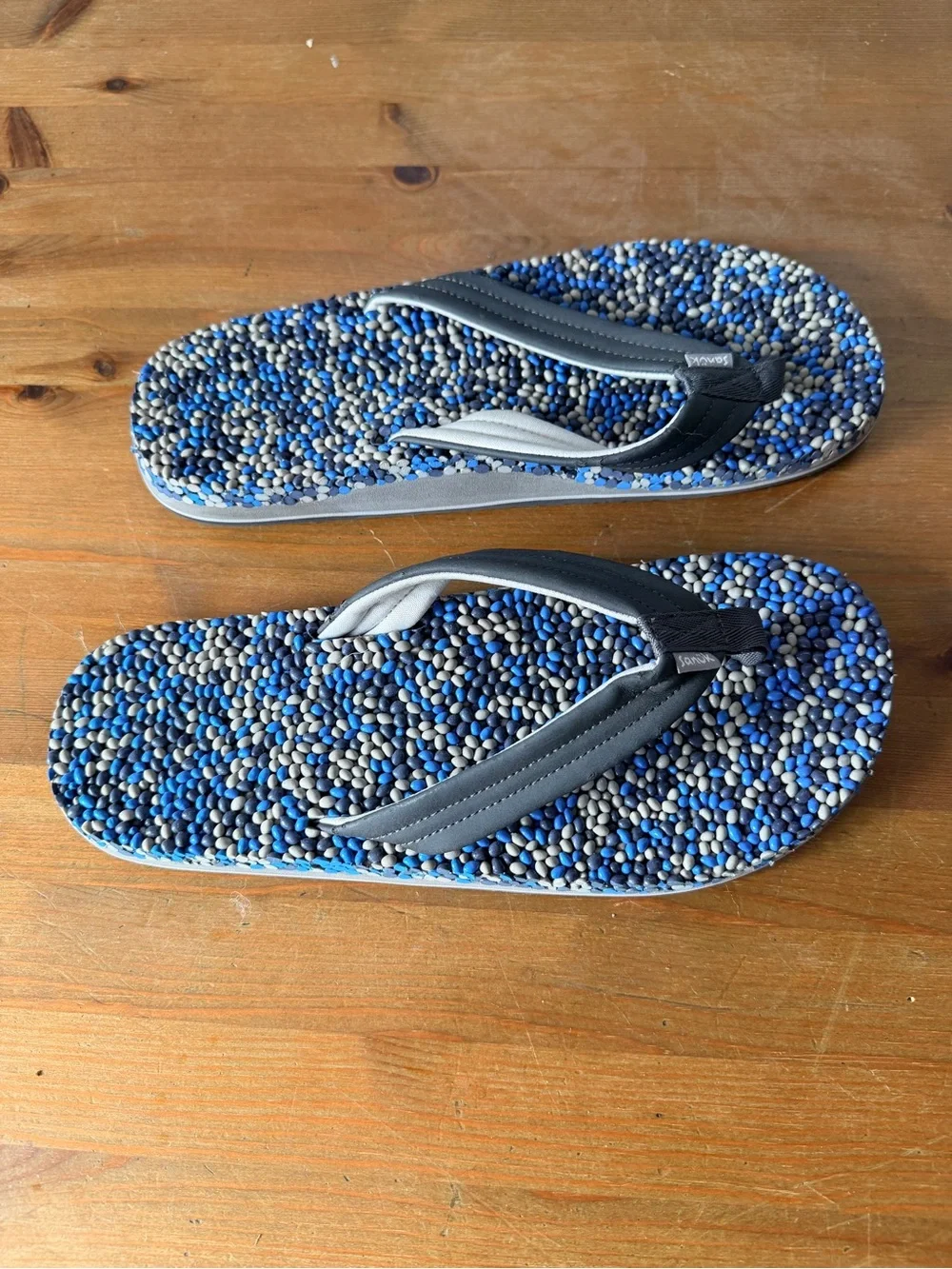 Bubblecush Men's Massage Comfort Flip Flops Spa Beach pebbled Blue Grey size 12